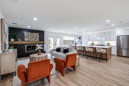 3883 Antigua Cir, Dallas, TX, 75244-6601 | Card Image