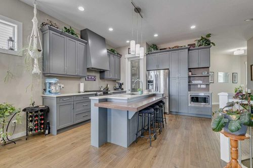 109 Amery Cres, Crossfield, AB, T0M0S0 | Card Image