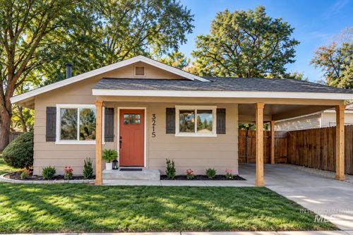 3215 W Alpine St, Boise, ID, 83705-1670 | Card Image
