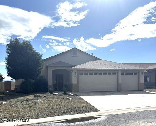 5721 N Bronco Ln, Prescott Valley, AZ, 86314-3805 | Card Image