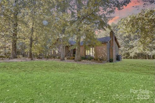 175 Sun Valley Dr, Salisbury, NC, 28146-7729 | Card Image