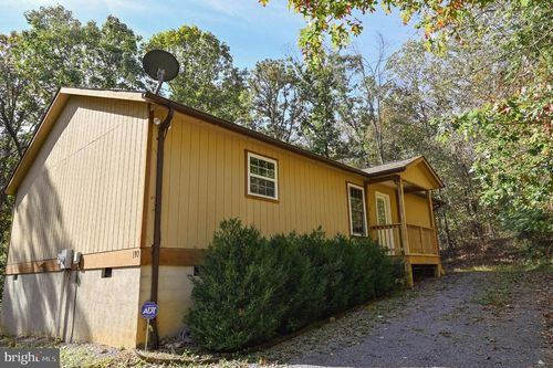 197 Willow Ln, MOUNT JACKSON, VA, 22842-8434 | Card Image