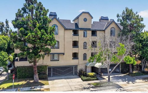 204-680 Grand Ave, Long Beach, CA, 90803-6111 | Card Image