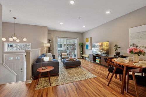 588 Willoughby Way W, Minnetonka, MN, 55305-5351 | Card Image