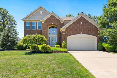 3976 Truxton Pl, Avon, OH, 44011-3469 | Card Image