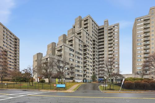 apt-914-376 Ocean Ave, Revere, MA, 02151-2646 | Card Image