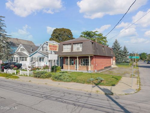 351 Altamont Ave, Schenectady, NY, 12303-1035 | Card Image
