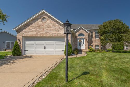 1317 Csokasy Ln, Hobart, IN, 46342-5873 | Card Image