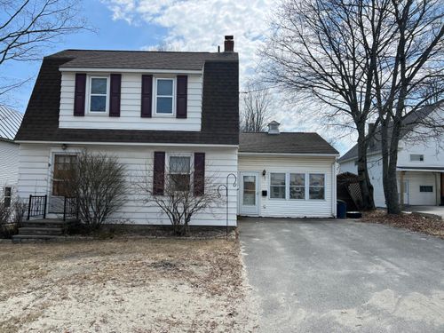 36 Main Street, Oakland, ME, 04963 | Card Image