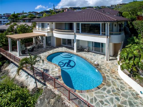 1604 Ihiloa Loop, Honolulu, HI, 96821-1320 | Card Image