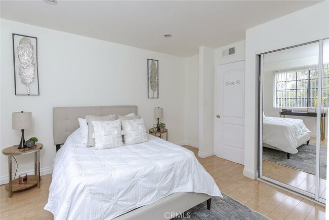 A1 - 501 E Palmer Ave, Condo with 3 bedrooms, 3 bathrooms and 2 parking in Glendale CA | Image 23