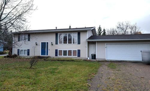 705 16th St E, International Falls, MN, 56649-3034 | Card Image