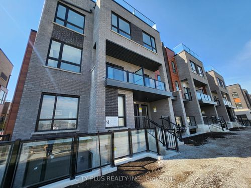 11-14 Lytham Green Circle, Newmarket, ON, L3Y0C7 | Card Image