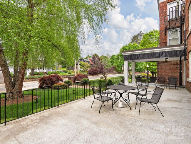 APT-207 - 622 S Haywood St, Condo with 2 bedrooms, 1 bathrooms and null parking in Waynesville NC | Image 15