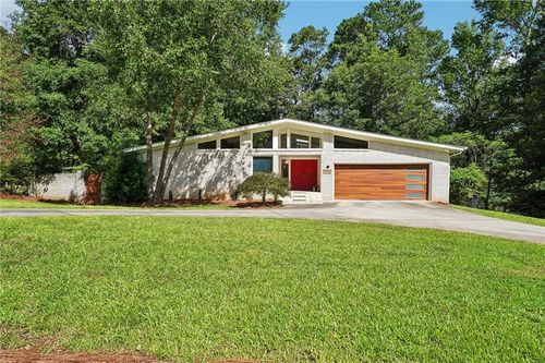 2018 Glacier Dr, Stone Mountain, GA, 30087-1506 | Card Image