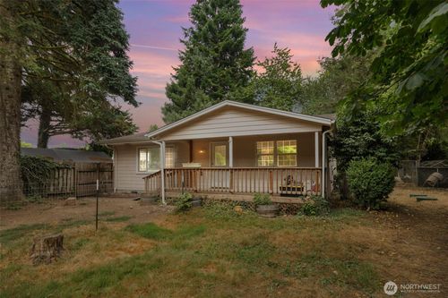 212 Chapman Rd, Castle Rock, WA, 98611-9658 | Card Image