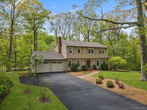 10 Silvermine Dr, South Salem, NY, 10590-2115 | Card Image