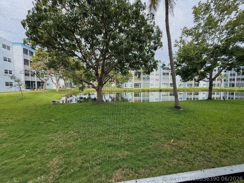 122-604 Ne 2nd St, Dania Beach, FL, 33004-3327 | Card Image