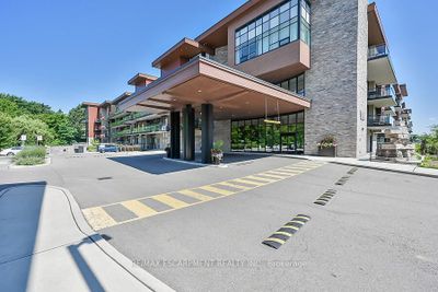 304 - 1575 Lakeshore Rd W, Condo with 1 bedrooms, 1 bathrooms and 1 parking in Mississauga ON | Image 2