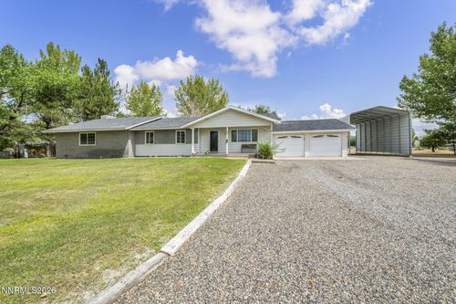 79 W Tucker Ln, Yerington, NV, 89447-2814 | Card Image