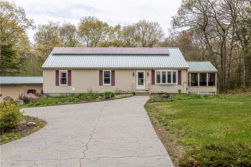 956 Reynolds Rd, Chepachet, RI, 02814-1620 | Card Image
