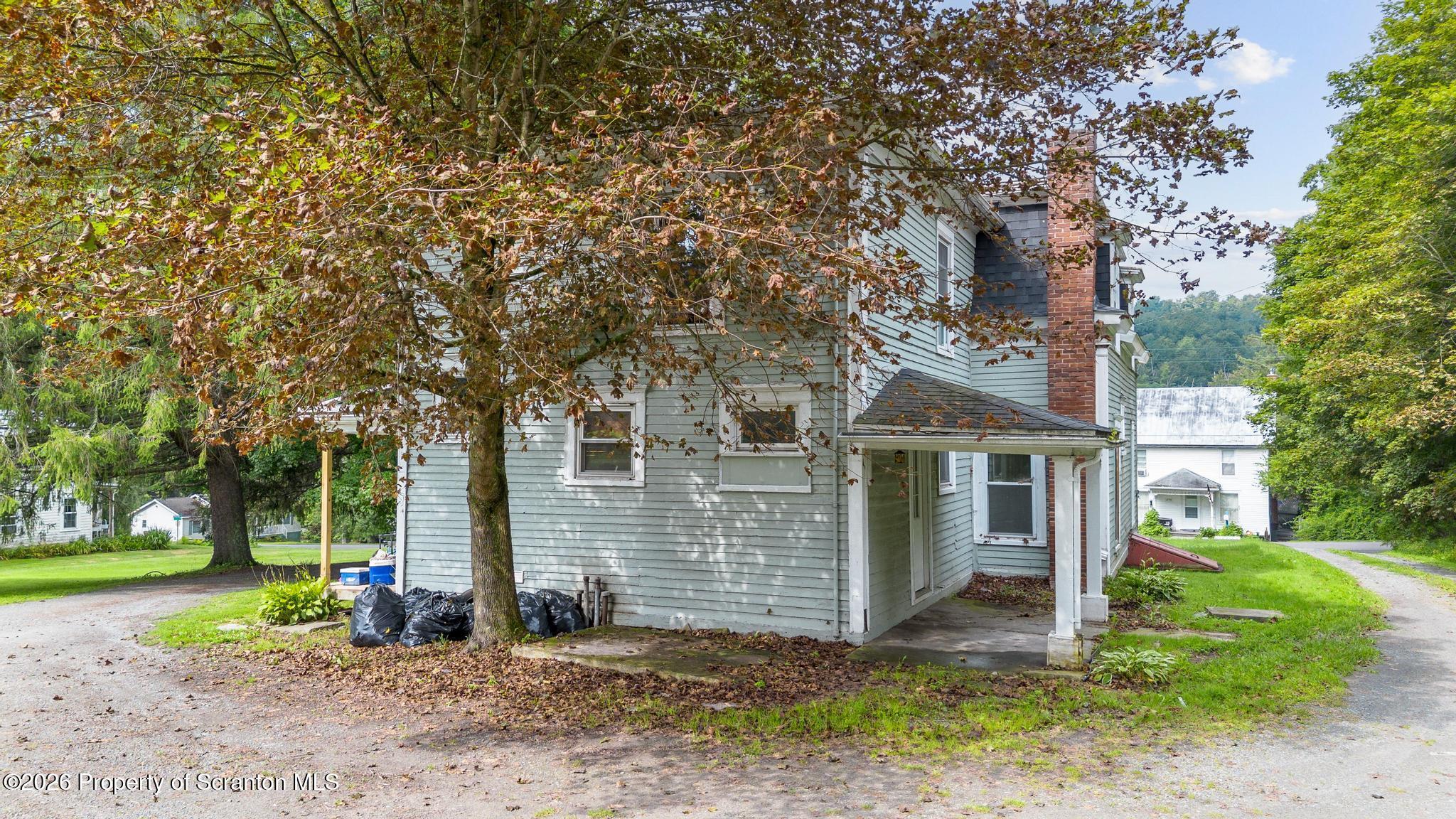 Residential Income in Springville 4