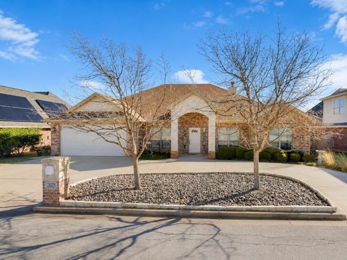 3225 White Oaks Dr, Abilene, TX, 79606-4238 | Card Image