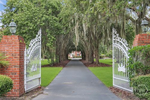6677 Purrysburg Rd, Hardeeville, SC, 29927-4526 | Card Image