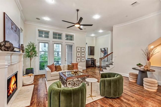 1818 Dart St, House other with 3 bedrooms, 5 bathrooms and 2 parking in Houston TX | Image 9