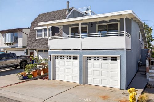 317 Cahuenga Dr, Oxnard, CA, 93035-4406 | Card Image