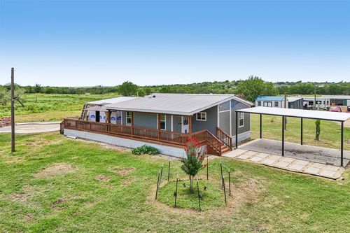 8004 Niederwald Strasse, Niederwald, TX, 78640-3921 | Card Image