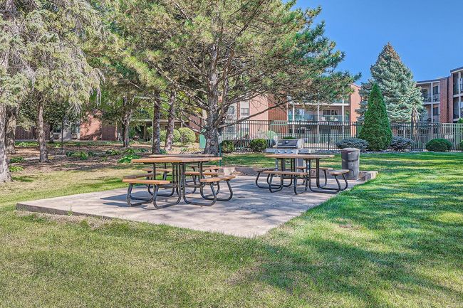 APT-314B - 1700 Four Oaks Rd, Condo with 1 bedrooms, 1 bathrooms and null parking in Eagan MN | Image 11