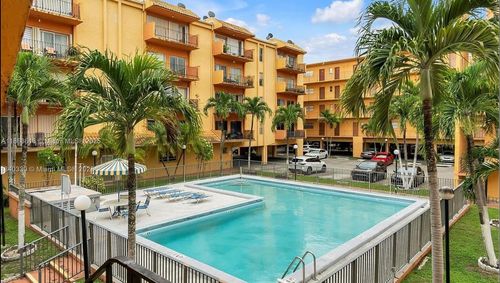apt-220-1900 W 54th St, Hialeah, FL, 33012-2117 | Card Image