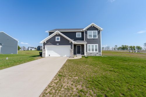 9424 Snow Valley Dr Se, Alto, MI, 49302-8988 | Card Image