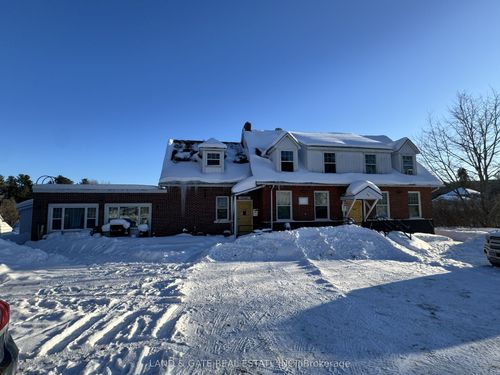 33 Flint Ave, Bancroft, ON, K0L1C0 | Card Image