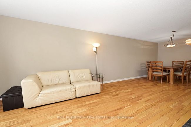 4587 Ogilvie Walk Cres, House attached with 3 bedrooms, 3 bathrooms and 2 parking in Gloucester ON | Image 7