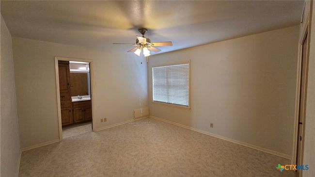 Primary Bedroom | Image 31