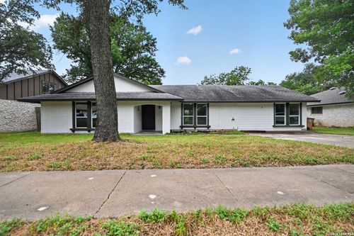 1017 Cripple Creek Dr, Austin, TX, 78758-5131 | Card Image
