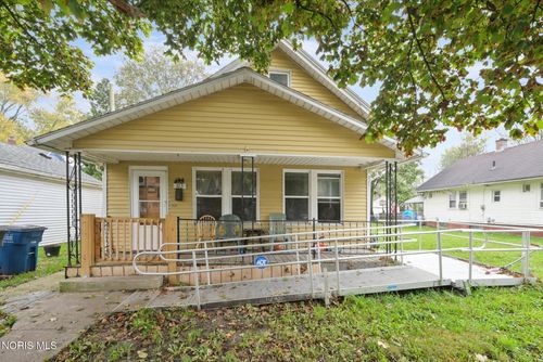 813 Mckinley Ave, Toledo, OH, 43605-2920 | Card Image