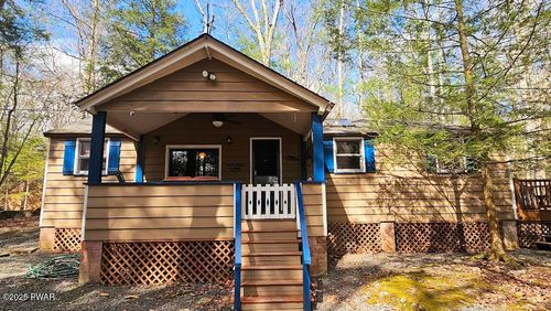 3 Lakeview Dr, Lakeville, PA, 18438-3012 | Card Image
