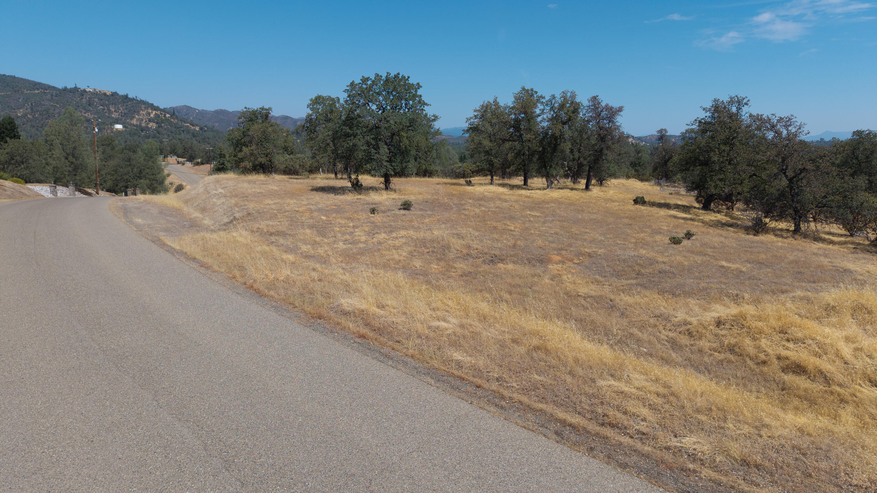 Land in Redding 3