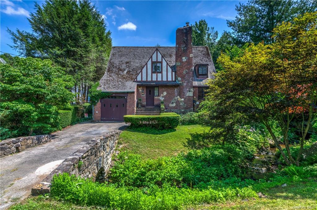 Valley Rd, Katonah, NY 10536