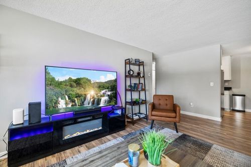 apt-101-3150 Excelsior Blvd, Minneapolis, MN, 55416-4626 | Card Image