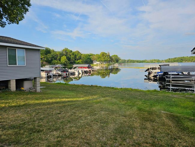 Lakeshore Beach.jpg | Image 9