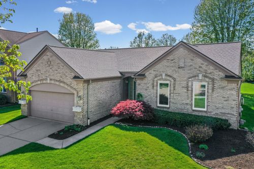 821 Huntington Dr, South Lyon, MI, 48178-2529 | Card Image
