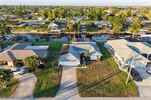 1433 Se 28th Ter, Cape Coral, FL, 33904-3918 | Card Image