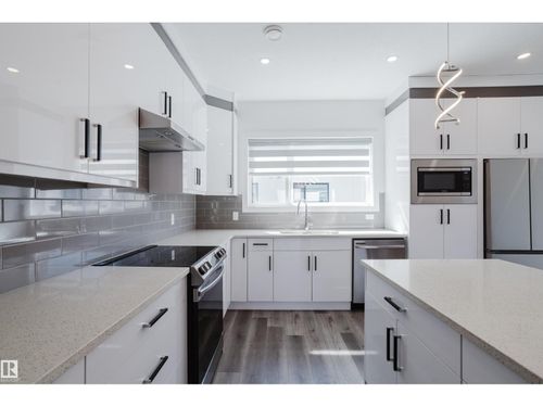 28-10 Salisbury Way, Sherwood Park, AB, T8B0B1 | Card Image