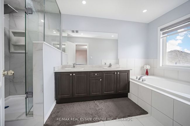 12 Torraville St, House other with 7 bedrooms, 6 bathrooms and 4 parking in Brampton ON | Image 28