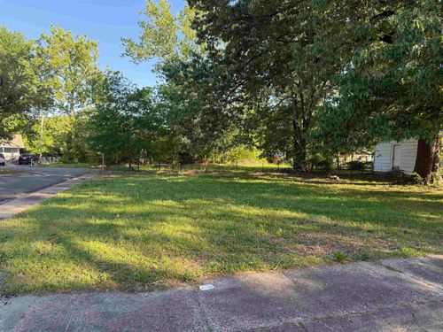 182 Pike Ave, Jacksonville, AR, 72076-4740 | Card Image