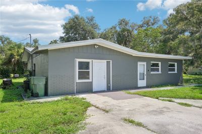 638 Bryan Avenue, House other with 3 bedrooms, 2 bathrooms and null parking in Labelle FL | Image 2